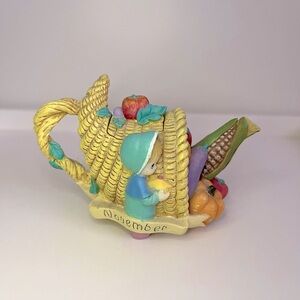 1999 November precious moments